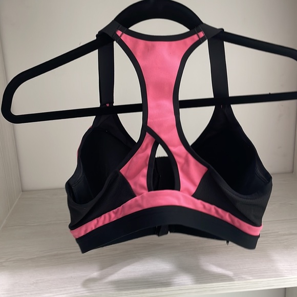 Victoria Secret Sports bra - Picture 3 of 4